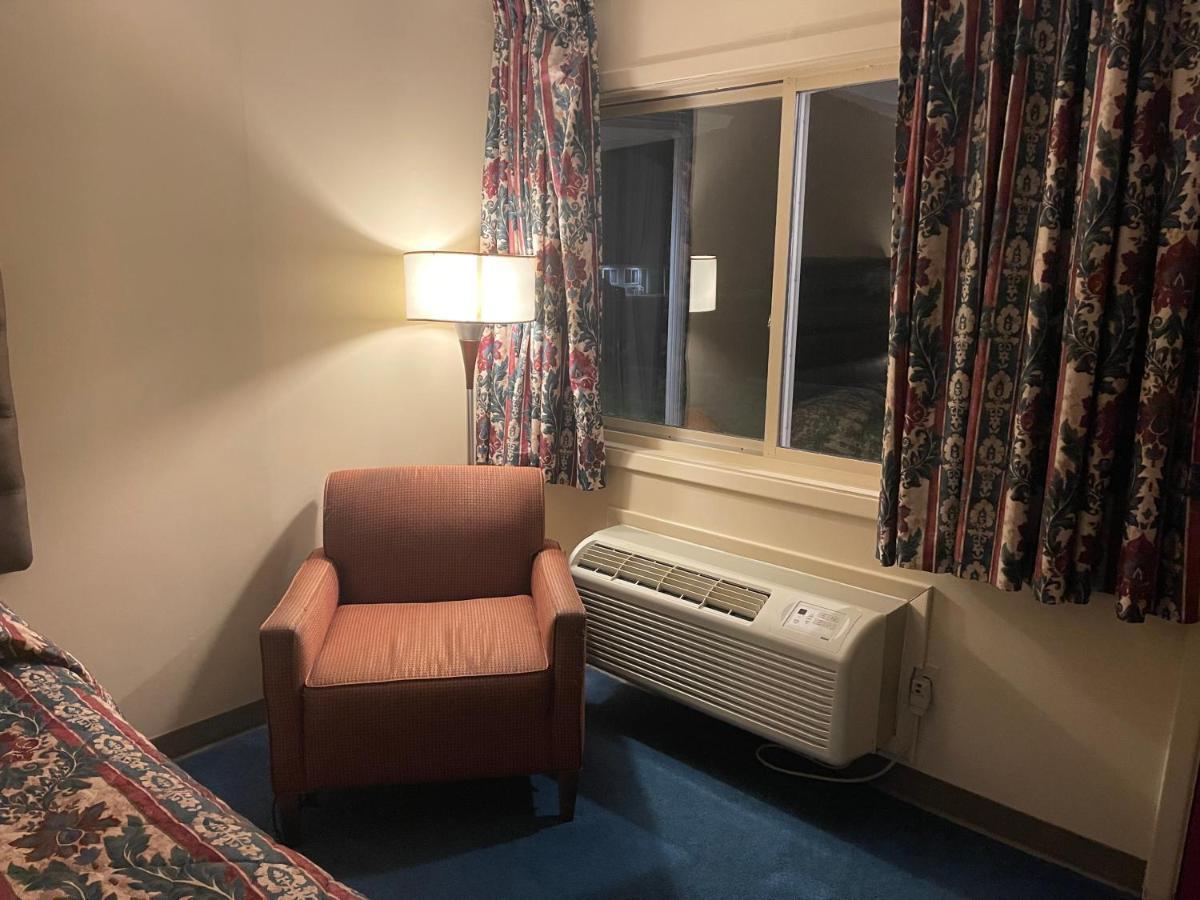 Dollinger'S Motor Inn Albion Extérieur photo